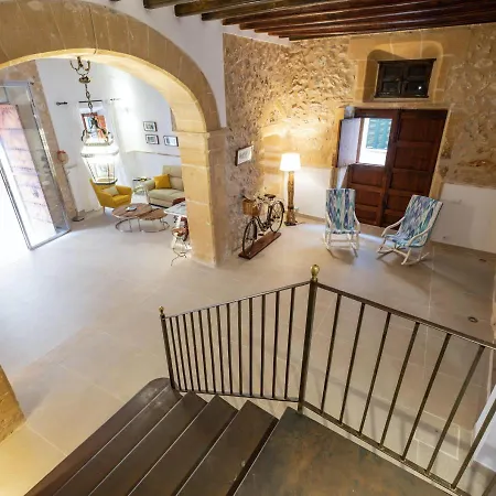 Can Xica Villa *